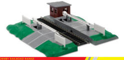 Hornby Model Railway Automatic Level Crossing - R8259