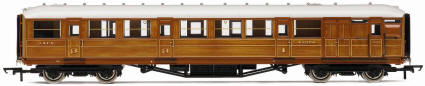 Hornby Model Railway Trains - R4170D LNER 61 feet 6 inch Corridor Composite Brake Coach
