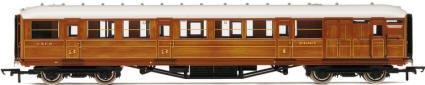 Hornby Model Railway Trains - R4170E LNER 61 feet 6 inch Corridor Composite Brake Coach
