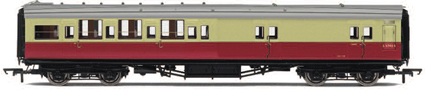 Hornby Model Railway Coaches - R4349A BR (ExSR) Maunsell 4 Compartment 3rd Class Brake Coach