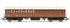 Hornby LNER Gresley (Non-Vestibuled) Suburban 3rd Brake coach - R4518B