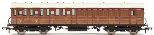 Hornby LNER Gresley (Non-Vestibuled) Suburban 3rd Brake coach - R4518A