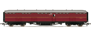Hornby BR (Ex-LNER) 61ft 6in Full Brake Coach - R4531