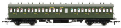 Hornby SR 58' Maunsell Rebuilt (Ex-LSWR 48’) Nine Compartment Lavatory Third Class Coach, SR Olive - R4720