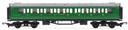 Hornby RailRoad SR Composite Coach - R4743