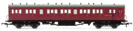 Hornby BR 58' Maunsell Rebuilt (Ex-LSWR 48’) Six Compartment Lavatory Composite Coach, BR Crimson - R4747