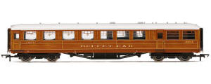 Hornby - LNER, 61' 6" Gresley Corridor Buffet, 21611 - Era 3 - R4829