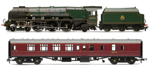 Hornby LMS 'Duchess Of Sutherland' and Support Coach Train Pack - R3221