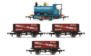 R3686 - Hornby - Huntley & Palmers, Peckett W4 Works Freight Pack - Era 2