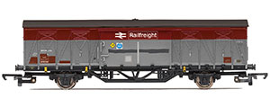 R60265 Hornby RailRoad BR Railfreight, VIX Ferry Van, DB787299 - Era 6