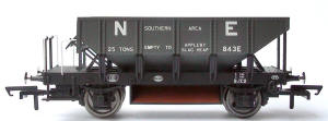 Model Railway Wagon - Hornby ZFO/ZFP (Trout) Ballast Hopper