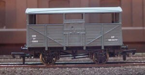 Dapol Model Railway Wagon - GWR Cattle Wagon - B500