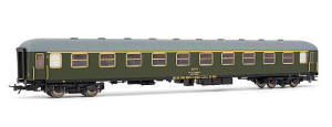 Electrotren HO Guage Model Railway - Hornby International - HE18008 1st class coach, RENFE AA-8024
