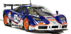 Scalextric McLaren F1 GTR 1995 – Gulf Edition - C3969